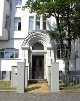 Eingang Sasstraße 34